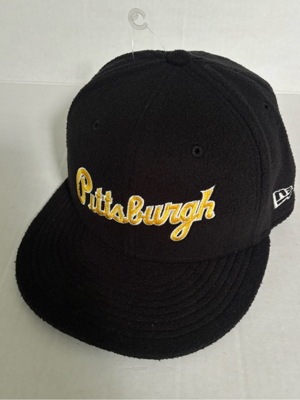 New! 59fifty Pittsburgh Pirates Fleece Cap Size 7 3/8 Black